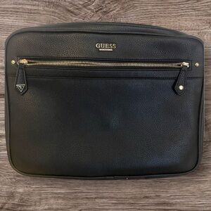 Guess labtop bag.